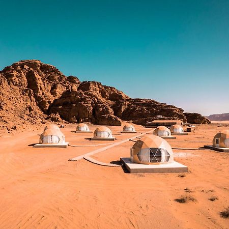 Star Magic Camp Hotel Wadi Rum Buitenkant foto