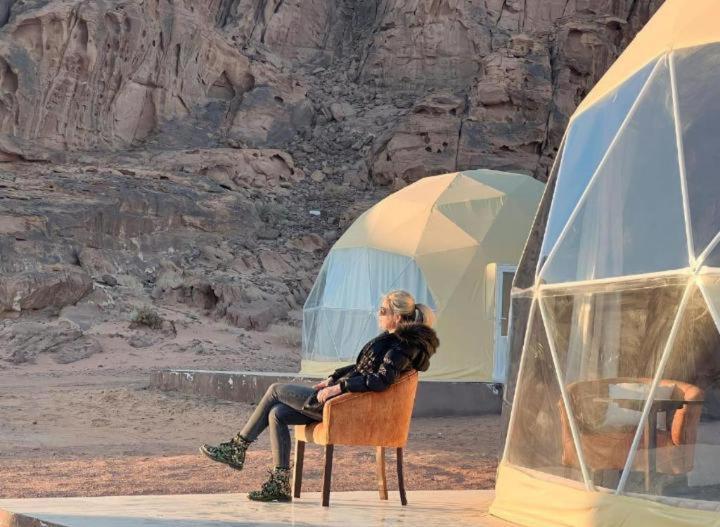 Star Magic Camp Hotel Wadi Rum Buitenkant foto