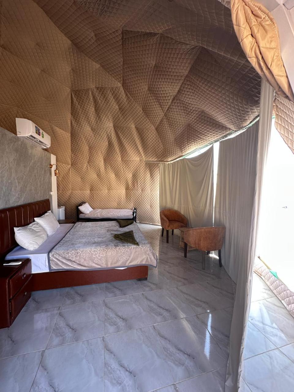 Star Magic Camp Hotel Wadi Rum Buitenkant foto