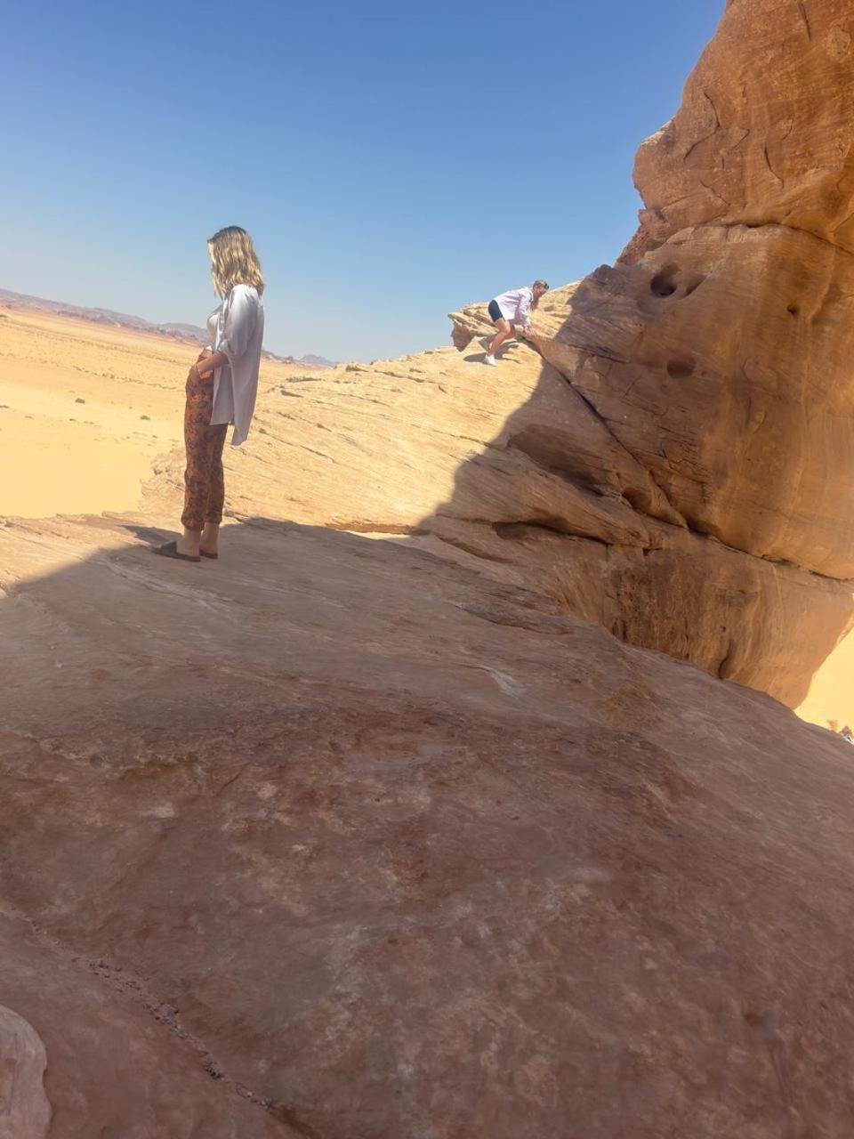 Star Magic Camp Hotel Wadi Rum Buitenkant foto
